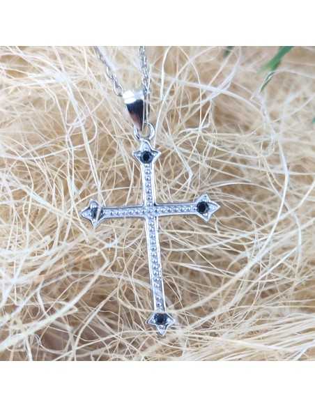 Amagoa Collar Cruz Circonita Negra