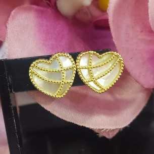 Marea Pendientes Corazones Nacarados Dorados