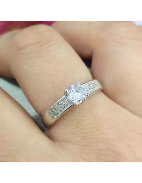 Towanda Anillo Circonitas Princesa