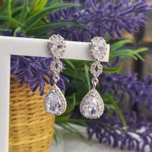 Towanda Pendientes Lágrima Cristal