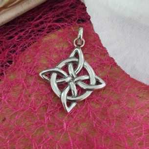 Colgante Nudo de Bruja