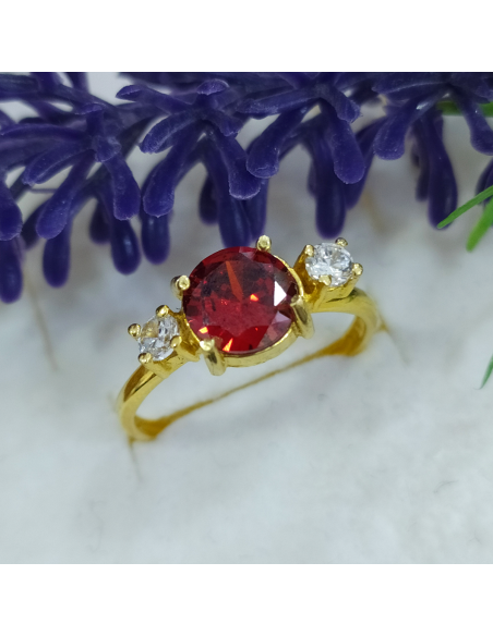 Aragón Carmona Anillo chapado con cristal rojo