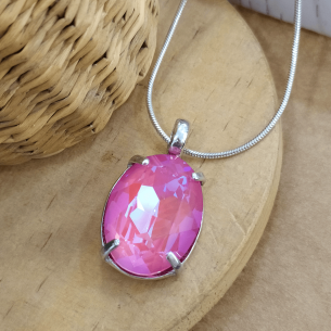 Aragón Carmona Colgante con forma ovalada cristal rosa