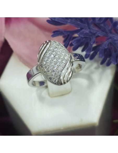 Towanda Anillo Ovalado Circonitas