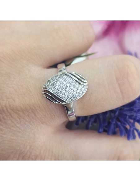 Towanda Anillo Ovalado Circonitas