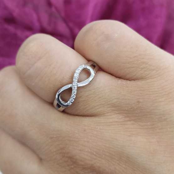 Towanda Anillo Infinito Circonitas