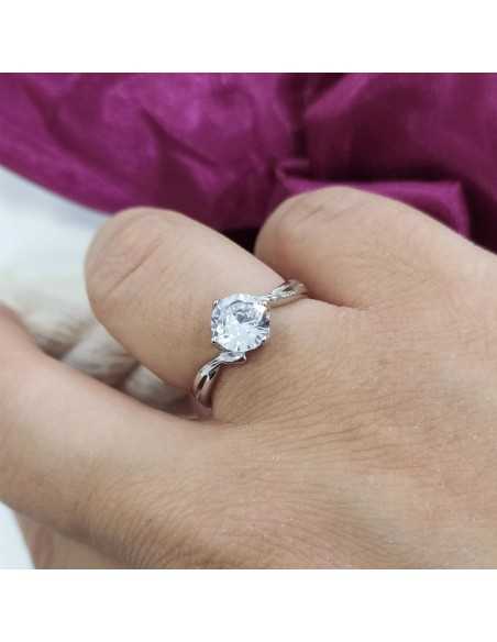 Towanda Anillo Solitario