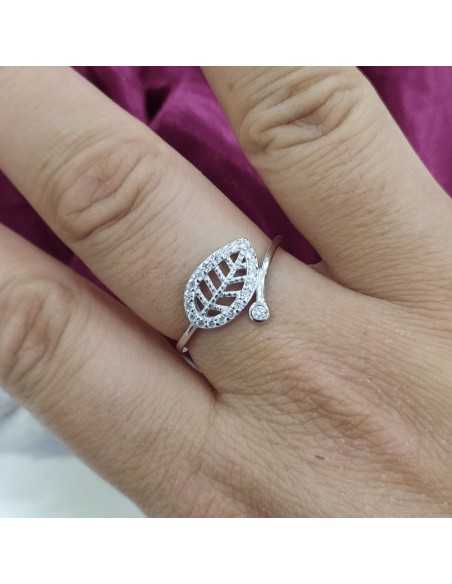 Towanda Anillo Hoja Circonitas