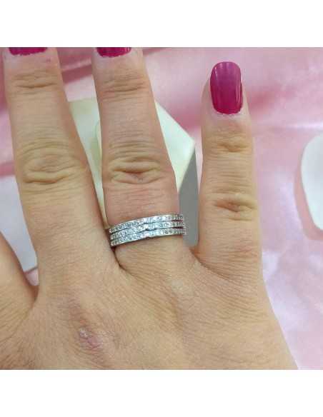 Towanda Anillo Triple Circonitas