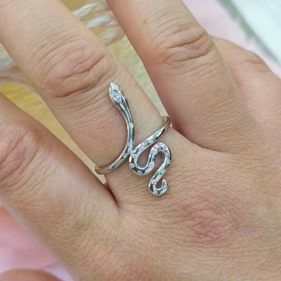 Towanda Anillo Serpiente con circonitas